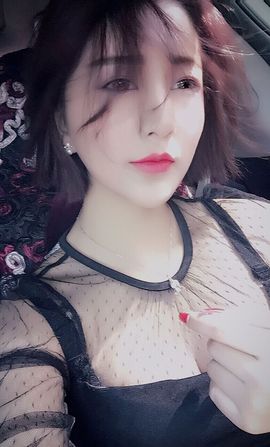 璐宝停播主播照片