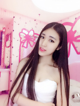 甜鑫宝宝主播照片