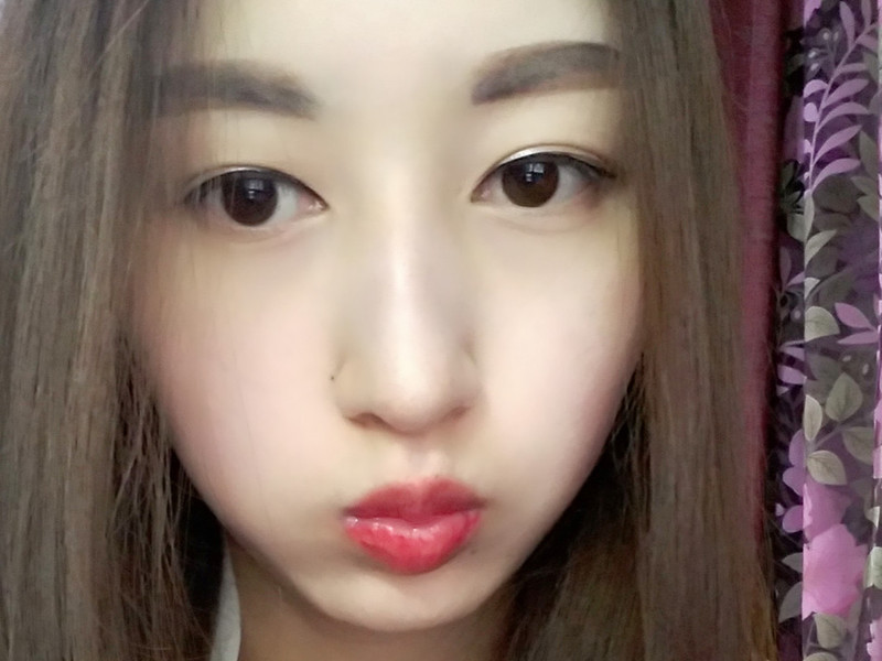 曦贝贝的主播海报