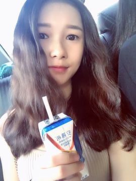 柒柒小公举主播照片