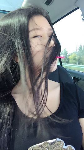 嘚瑟💗主播照片