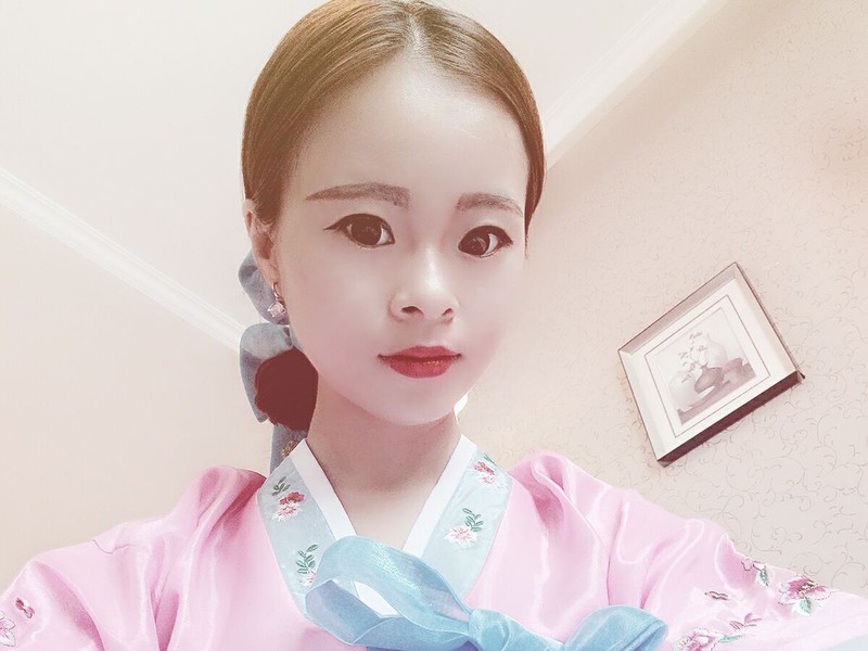 情緒妹兒的主播海報