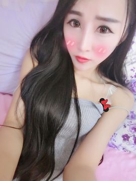 小主播求关注`主播照片