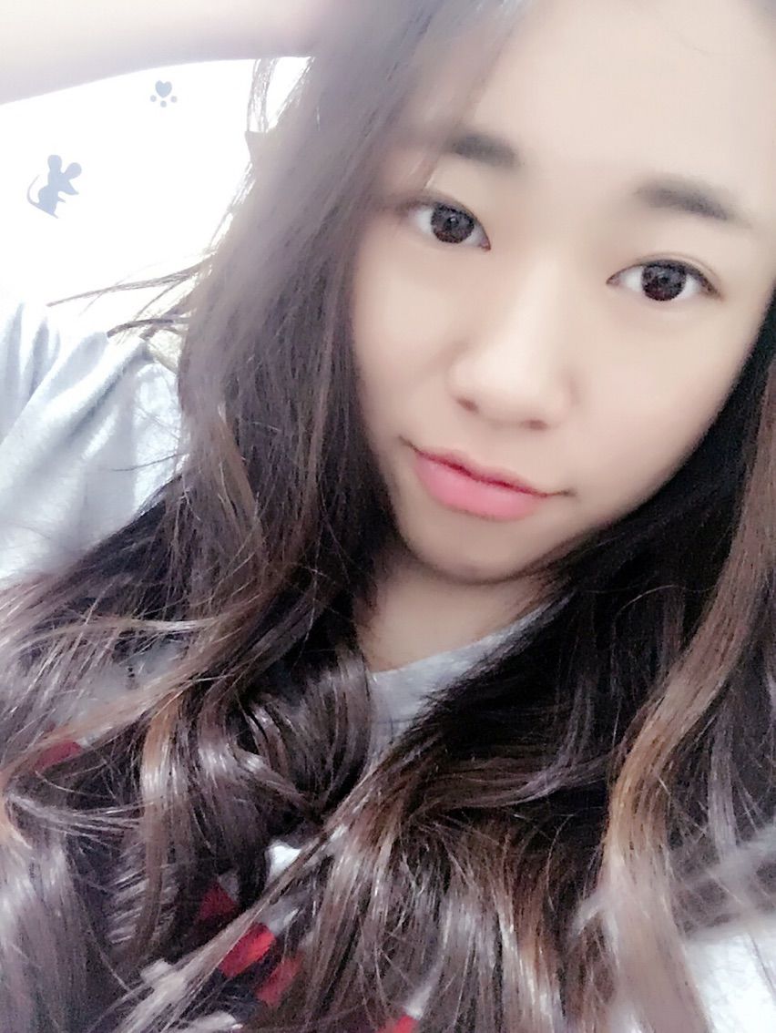 糖小糖♥愿世界和平的主播照片