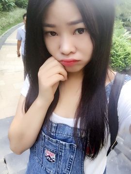 村花😯主播照片