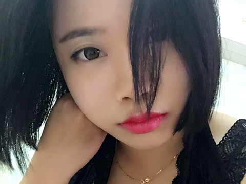 ♪♪温馨的露娜．✦海报