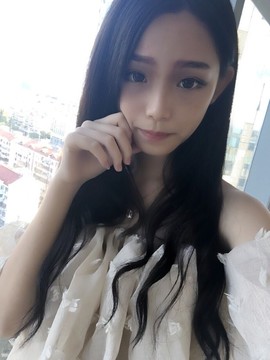 风中的风铃主播照片