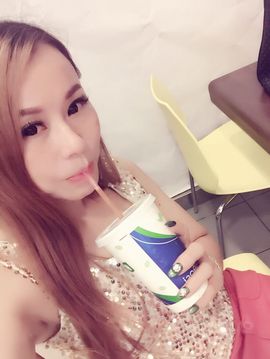 秀心乐主播照片