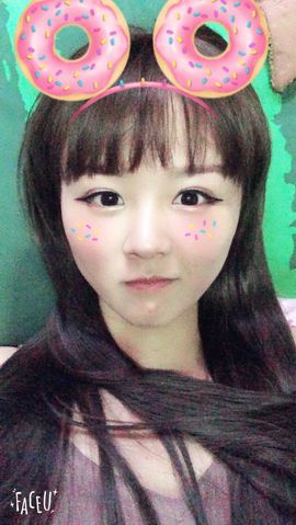 猫猫锚主播照片