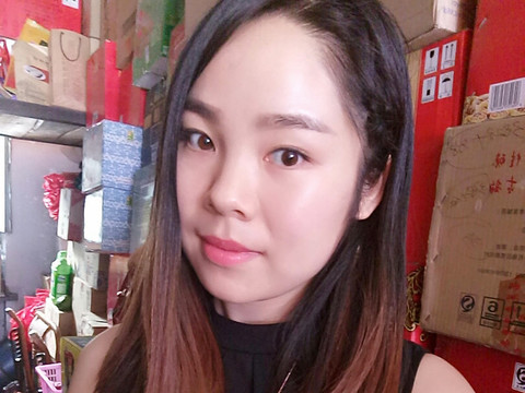 苏致姐姐海报