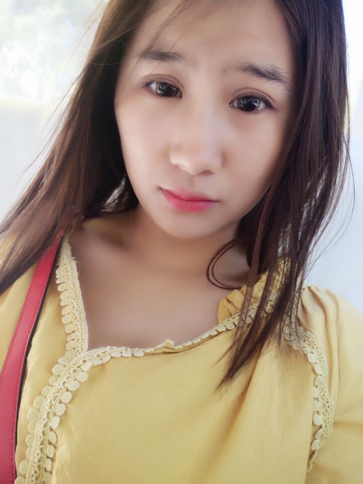 不畏惧任何问题的主播照片