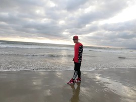 hello_yelo主播照片