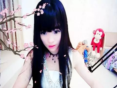 小长青姐姐主播照片