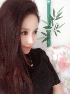 魅丽晴儿主播照片