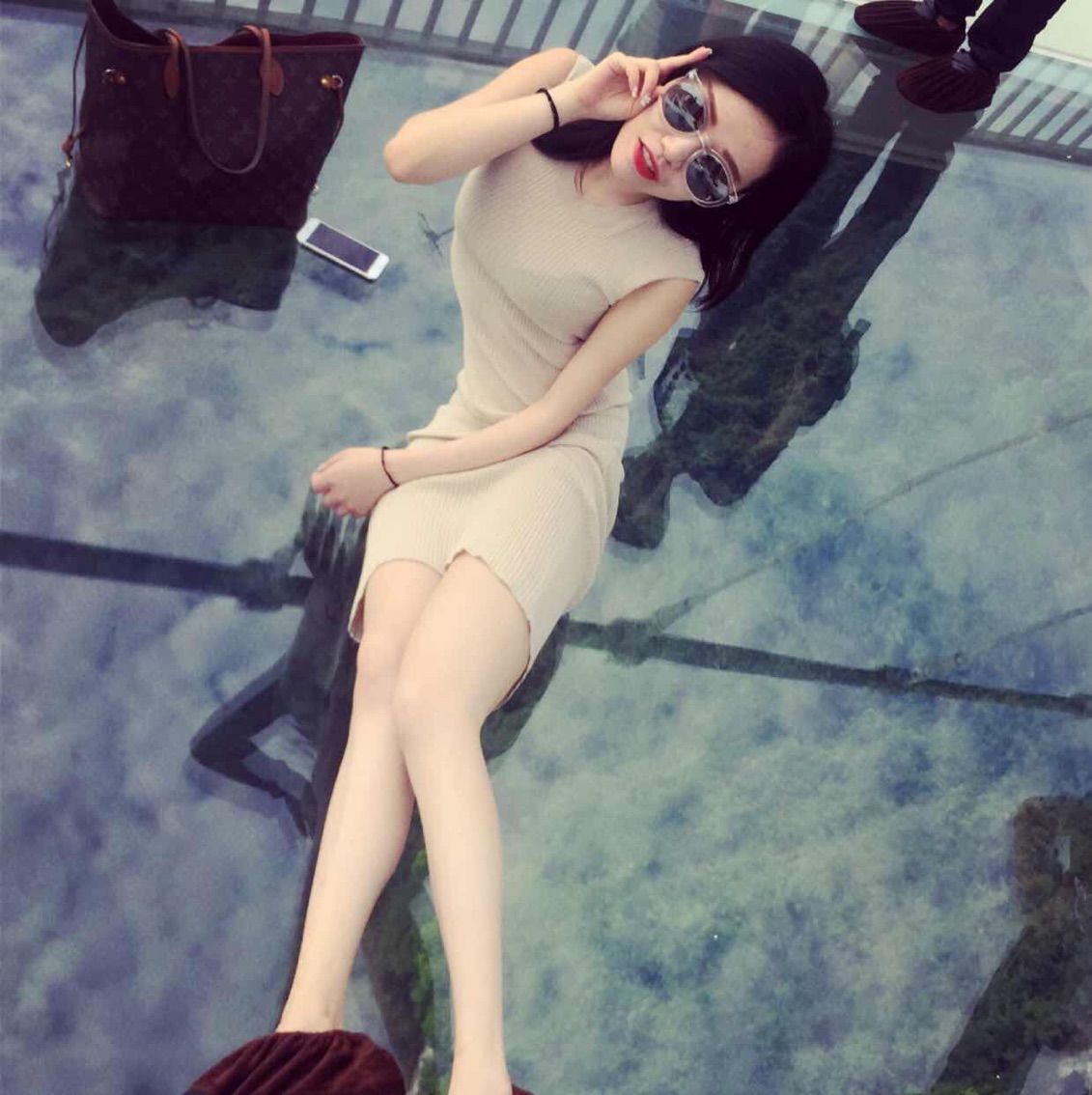 妍妍新人求守护的主播照片