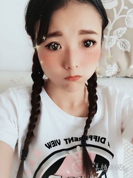❁偲偲❁╭☞六月见主播照片
