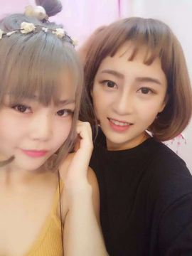 熊猫爱吃辣条主播照片