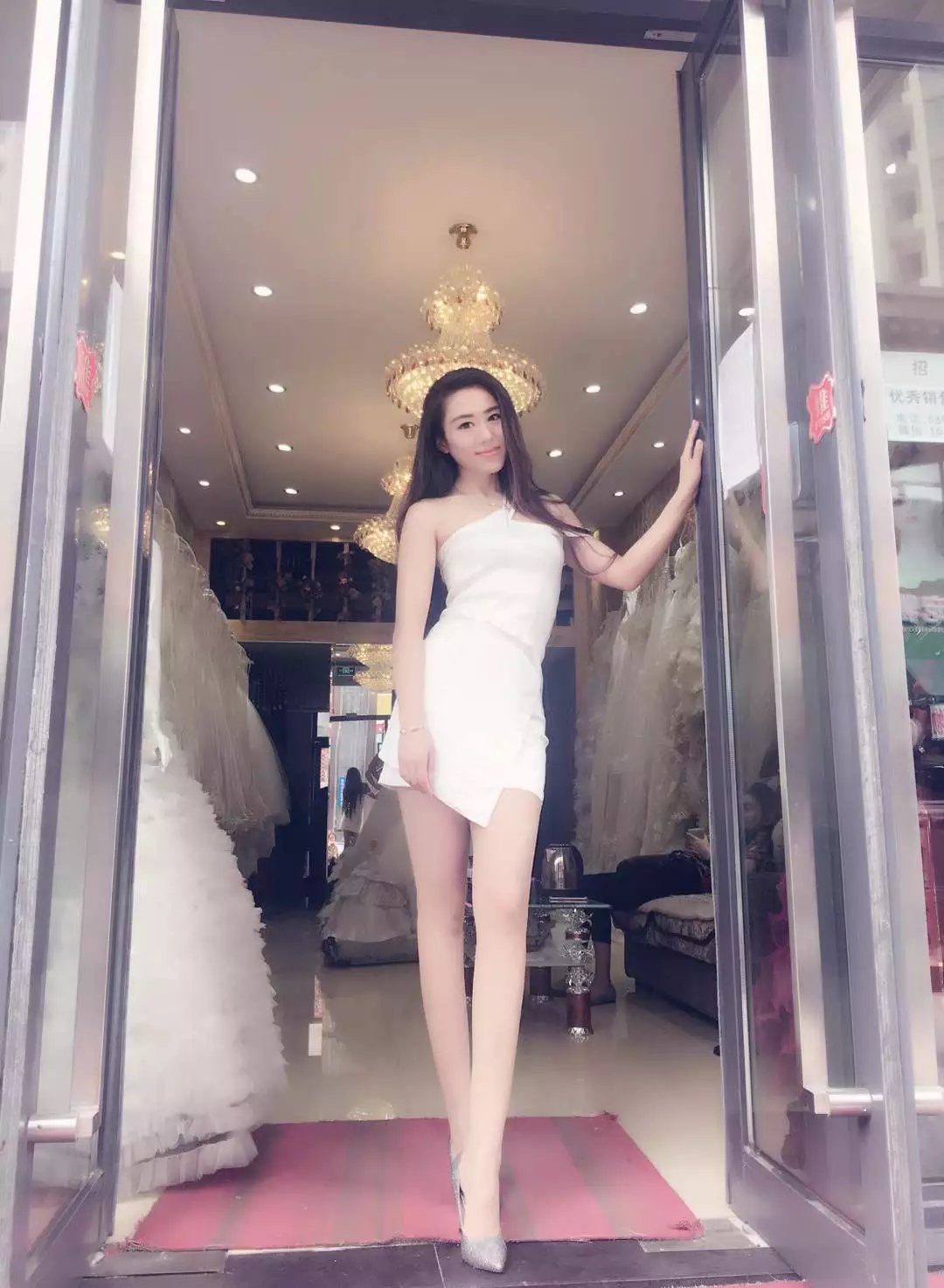 丽闻姐出差中，回来播的主播照片