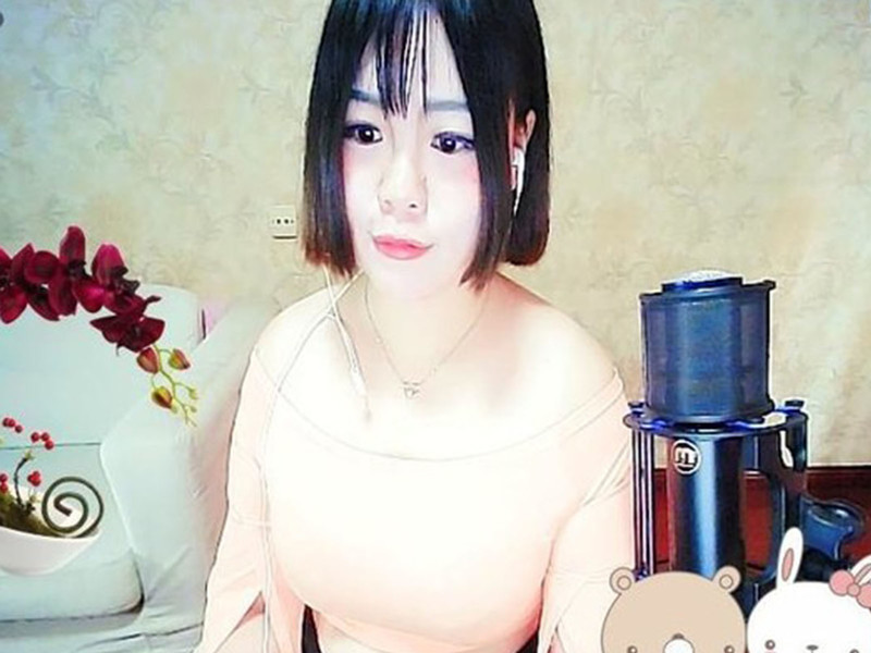 顾洛洛洛洛的主播海报