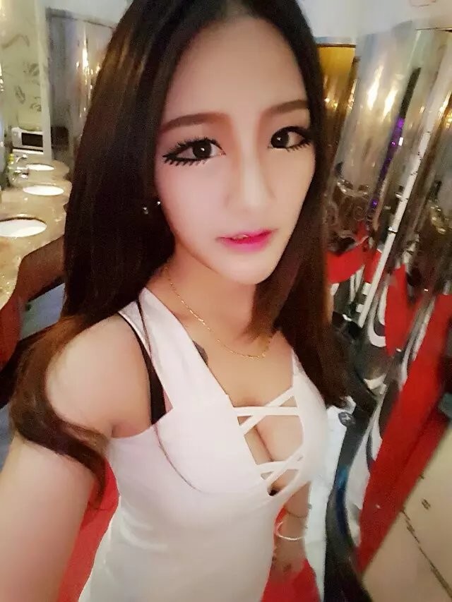 大米璐璐求守護(hù)的主播照片