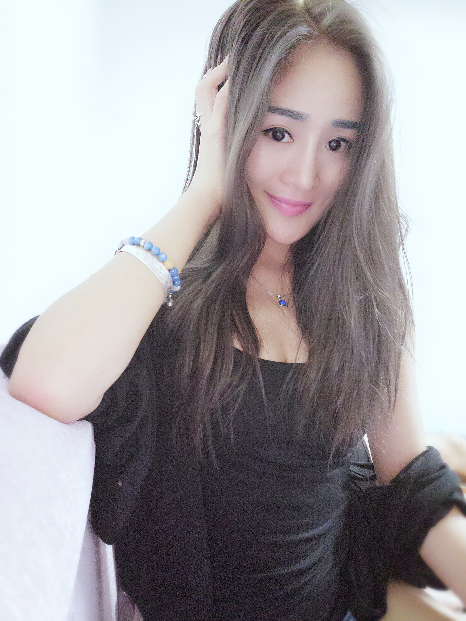 -美.美的主播照片