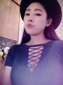 人间清醒～主播照片