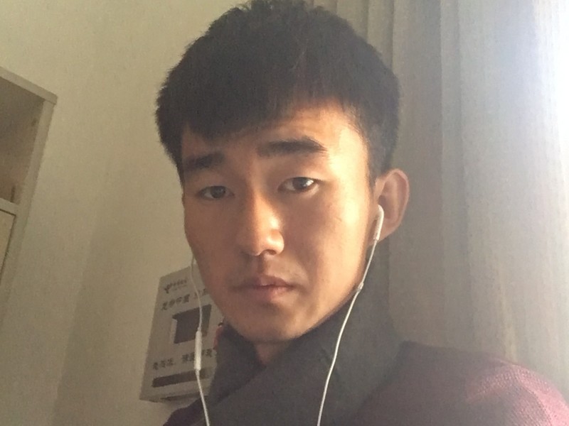 沐歌🎸霖野的主播海报