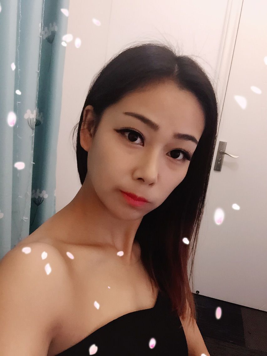 SHOW泰M_婷宝的主播照片