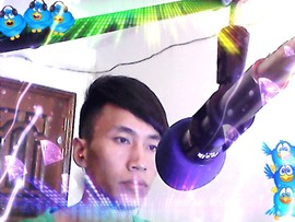 疯子阿勇主播照片