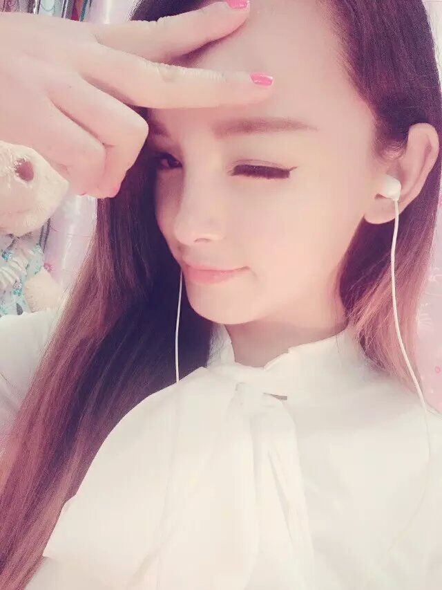 瑶妞考驾照休息的主播照片