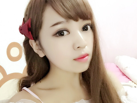 懒baby，努力工作海报