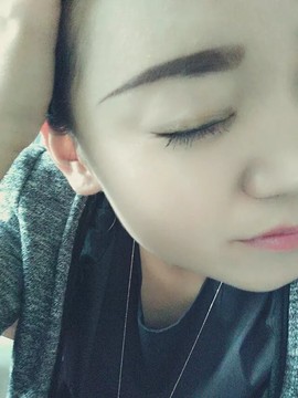 黎小仙儿主播照片