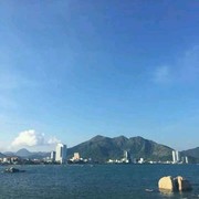 暴雨闪电海报