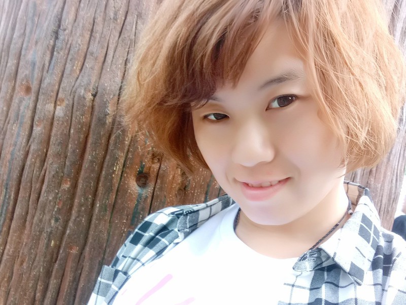 ︶￣ゞ妃❤儿☂的主播海报