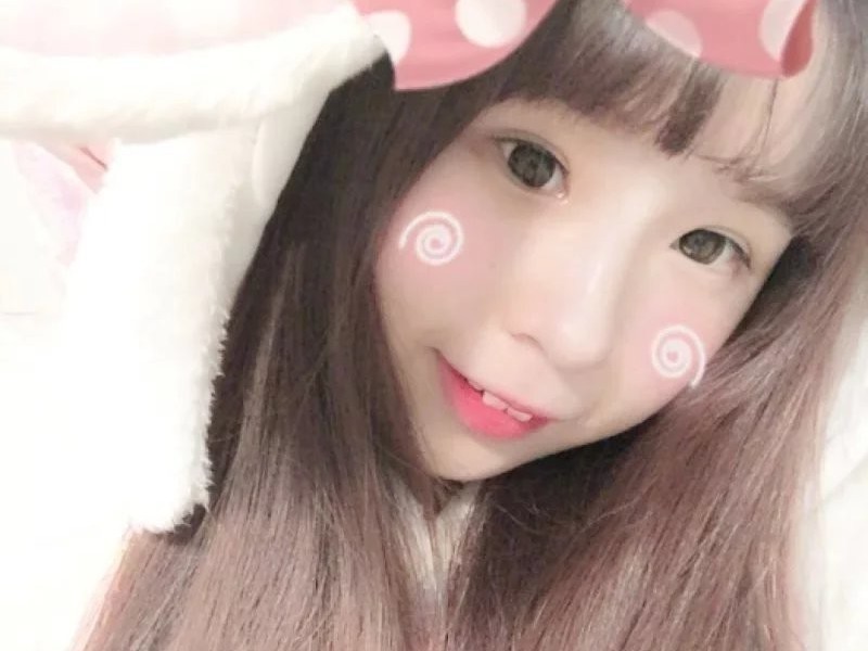 喵喵💄的主播海报