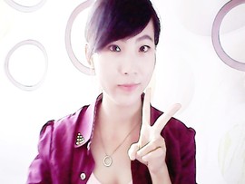 `做你最天真的玲珑主播照片