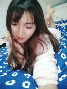 ╭妮丶冷乐观主播照片