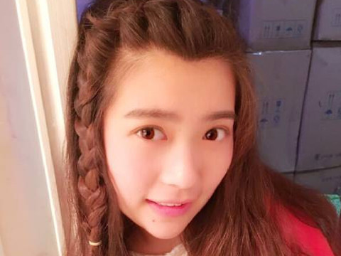小公举哦👸海报