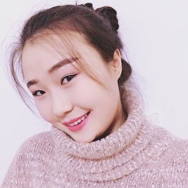 可爱的哈哈主播照片