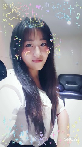 伊伊0913主播照片