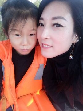 广善第一神偷冷艳辣妈主播照片
