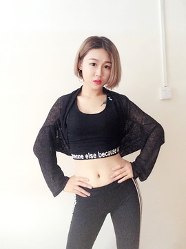 汚汚_小梅子😝主播照片