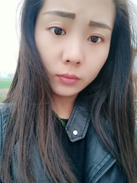 又夏萌宝主播照片