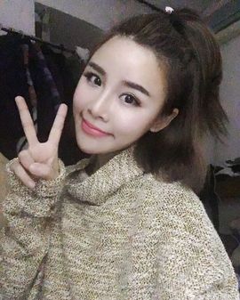 小嘻嘻呀主播照片