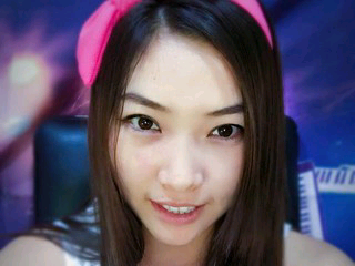 上官竹羽的主播照片