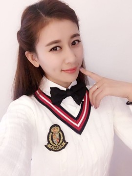 HV丿薇小爷主播照片