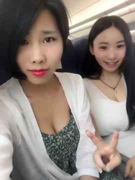 亲切家族主播照片