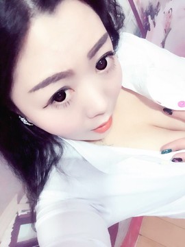 亲切家族主播照片