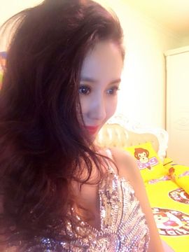 魅丽晴儿主播照片