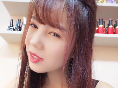 小妮可呀海报